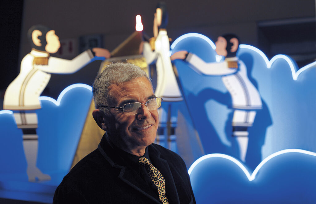 Edgardo Gimenez diseñò Fancy Monas, su primer proyecto digital de generación algorítmica. 
