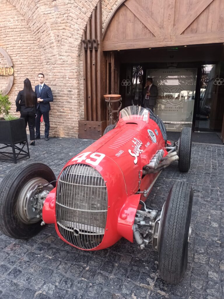 Homenaje a Juan Manuel Fangio en Michelangelo Legend