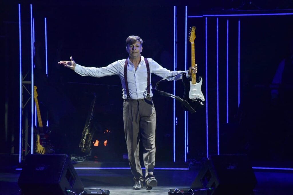 MARTÍN BOSSI SALE A RECORRER LA ARGENTINA CON SU SHOW «BOSSI LIVE COMEDY»