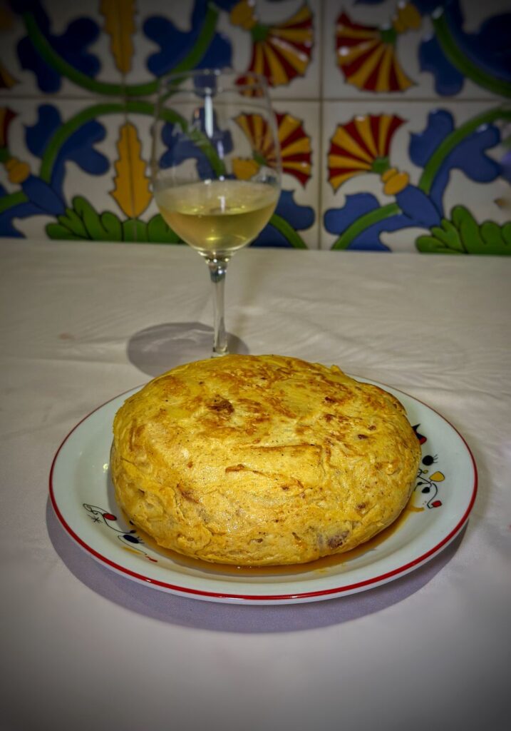 «Dia Mundial de la Tortilla de Papas» se celebra el clàsico plato popular.