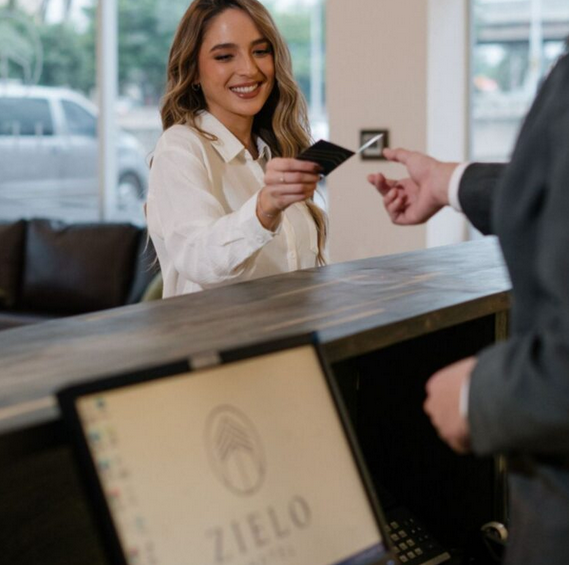 Zielo Hotel, donde la Calidez, el Confort y el Servicio se unen en el Dìa de la Hotelerìa