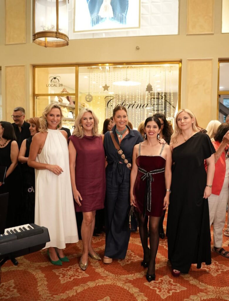 La Galería Promenade Alvear se viste de fiesta y brilla en el inicio de la temporada.