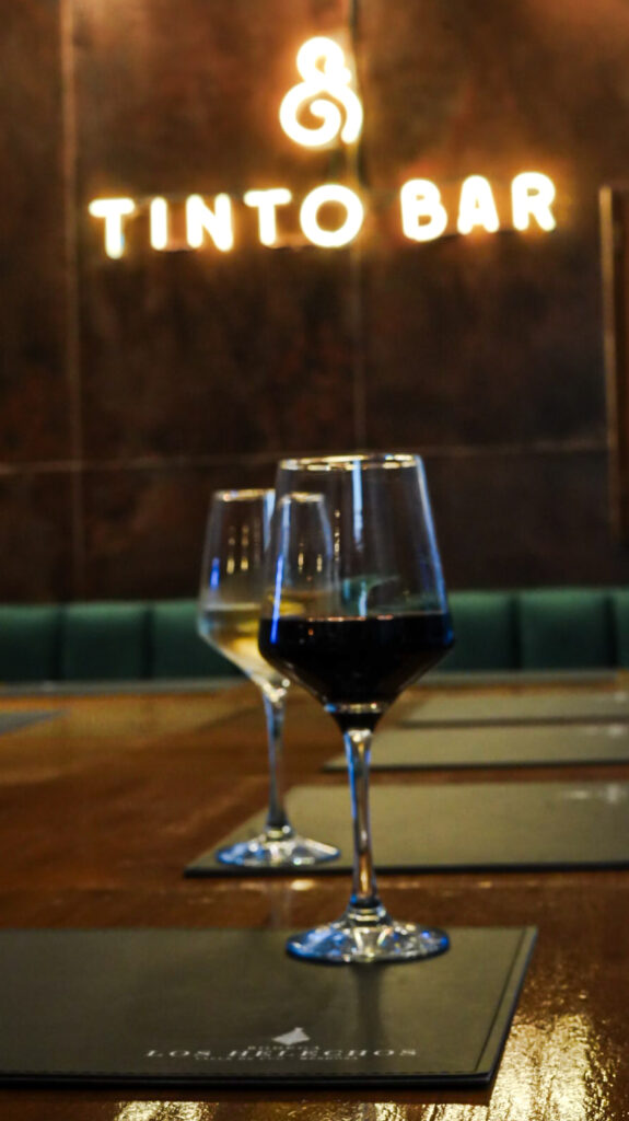 Tinto Bar Presenta una Experiencia Única: Feria de Vinos con Etiquetas de Prestigio