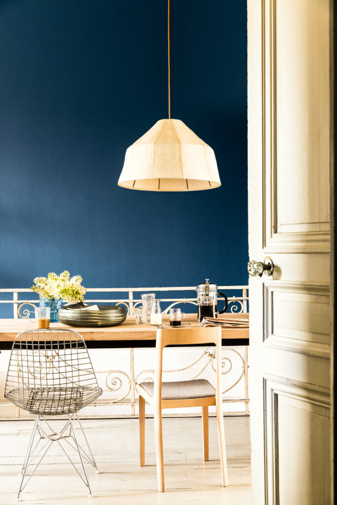 Abrir la puerta al color, la tendencia que renueva los ambientes