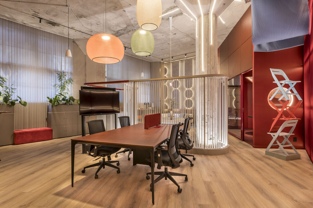 Intro Arquitectura y Grupo (a)² redefinen el espacio de trabajo contemporáneo en Casa FOA 2026
